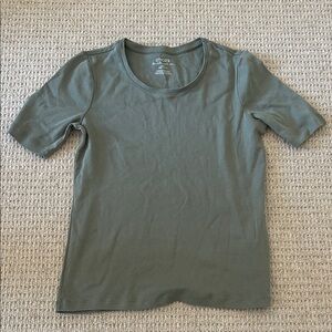 Chico's Green Women’s Ultimate Tee Size 0